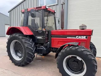 Case International 1255XL