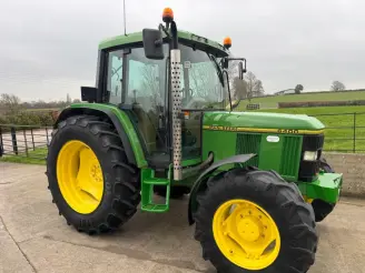 John Deere 6400