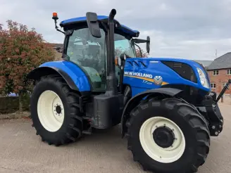 New Holland T7.225
