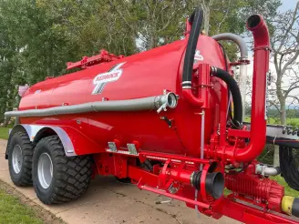 Redrock 3500 Gallon tanker
