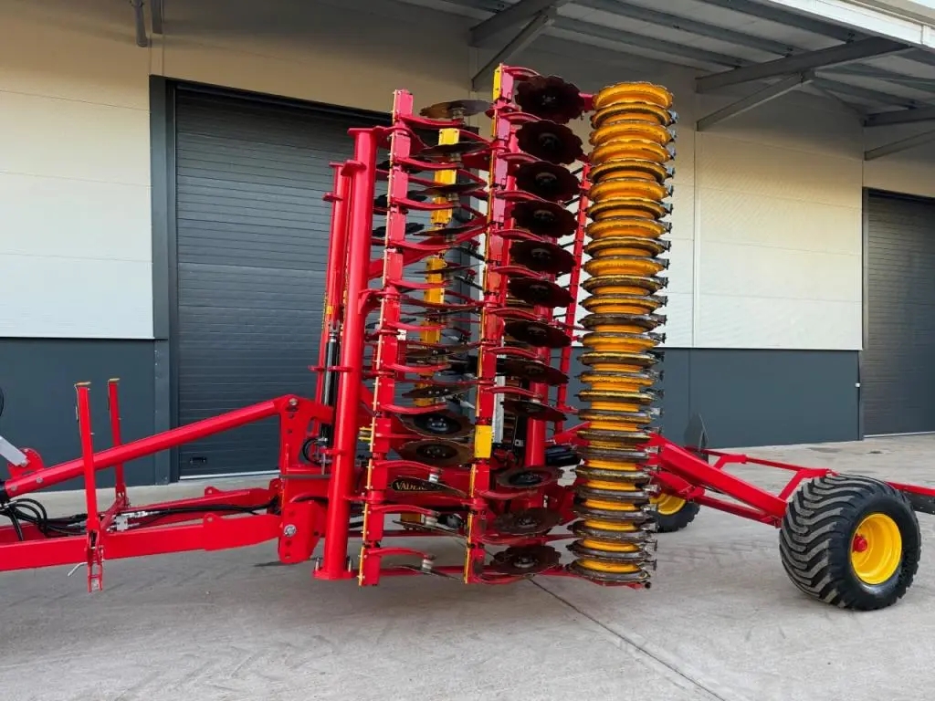 Vaderstad Carrier XT 625