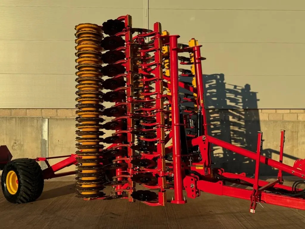 Vaderstad Carrier XT 625