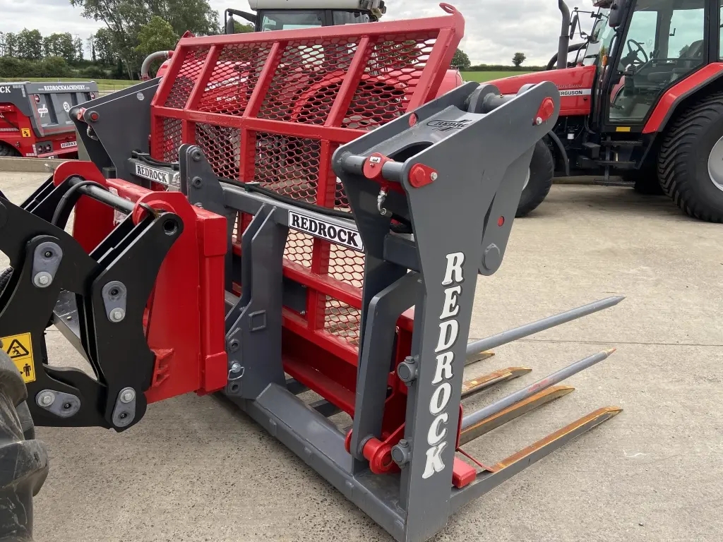 Redrock 10ft push off buckrake