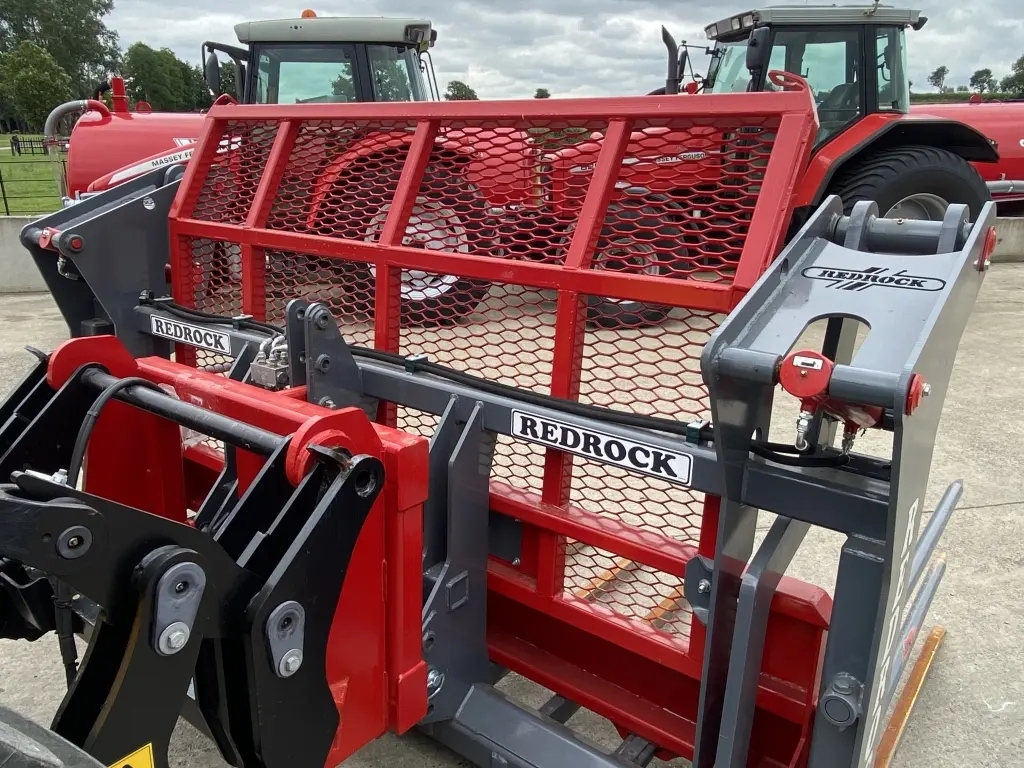 Redrock 10ft push off buckrake