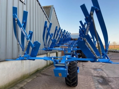 Lemken Diament 16V plough