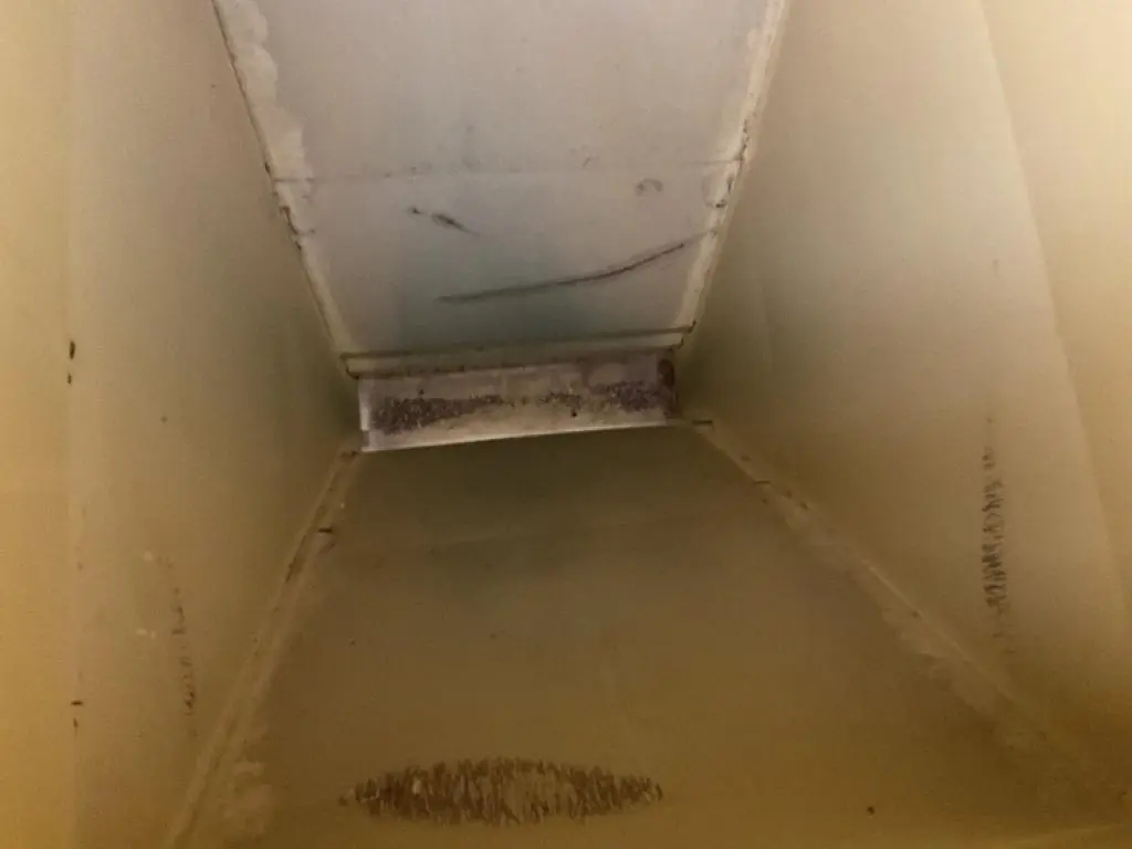 Tote bin