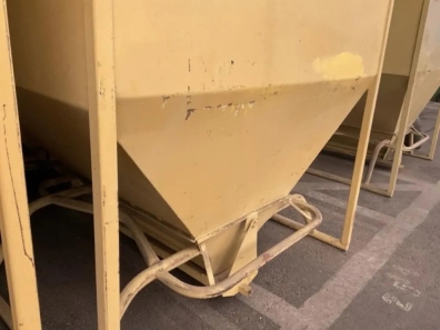 Tote bin
