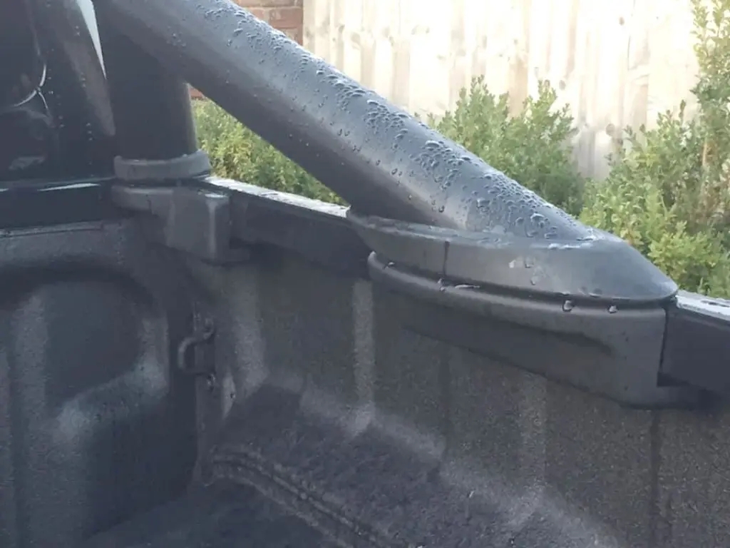 Toyota Hilux GR Sports bar