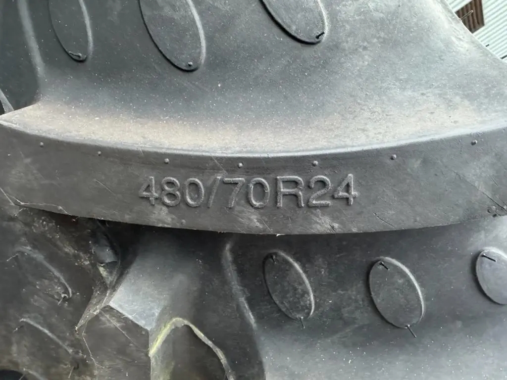 BKT 2x 480/65/24 tyres