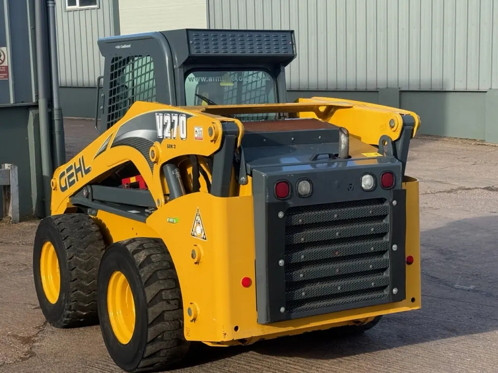 GEHL V270 Gen-2 skid steer