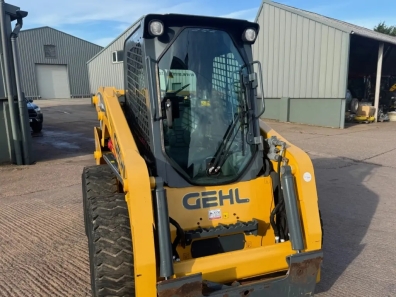 GEHL V270 Gen-2 skid steer