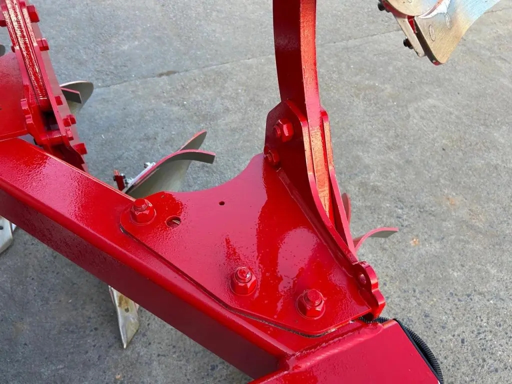 Ovlac 9+1+1 11 furrow reversible shallow plough