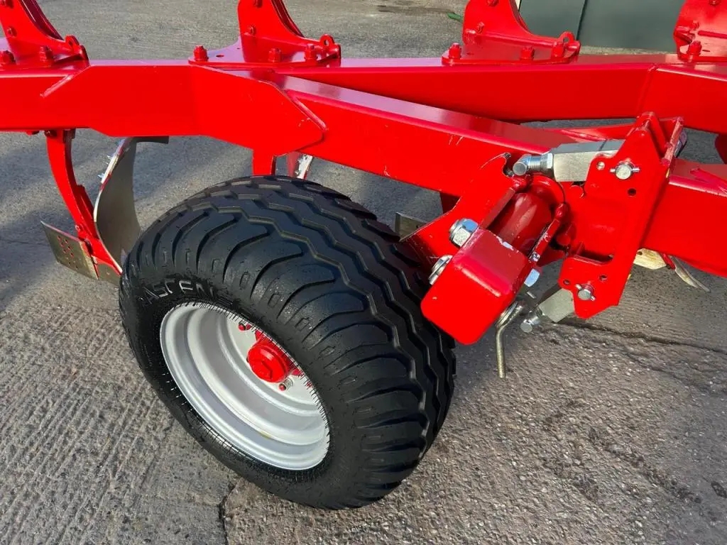 Ovlac 9+1+1 11 furrow reversible shallow plough