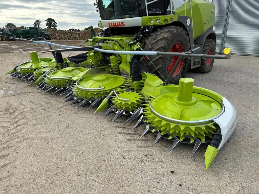 Claas Orbis 750 10 row maize header