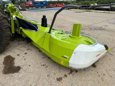 Claas Orbis 750 10 row maize header
