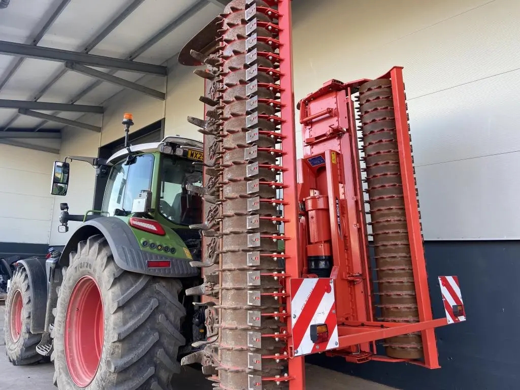 Kuhn HR6004 R power harrow