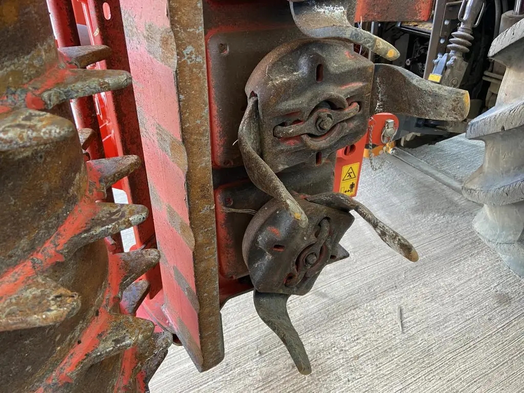 Kuhn HR6004 R power harrow