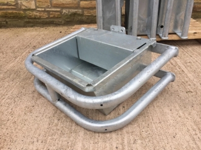 Condon Engineering 1ft heavy duty fixed drinkers