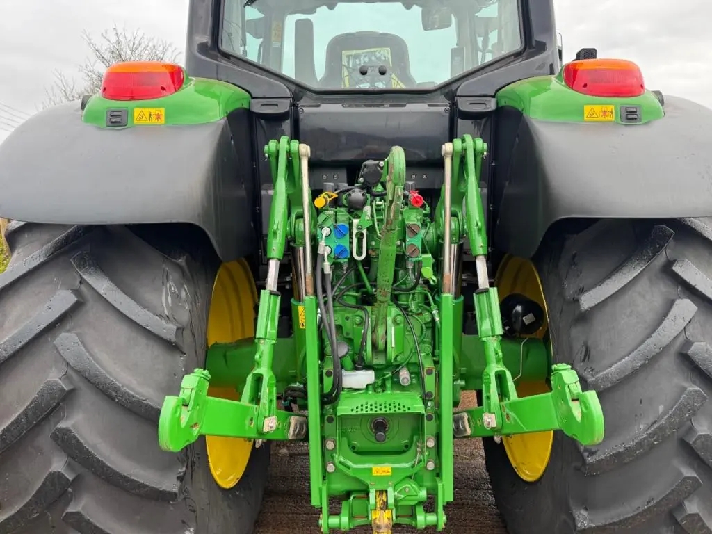 John Deere 6155M