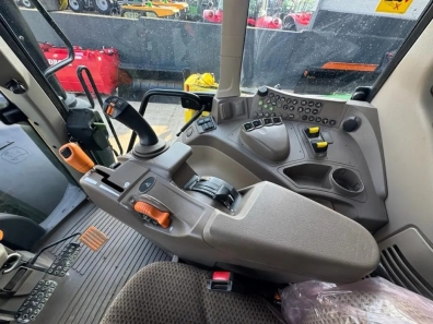 John Deere 6M 185