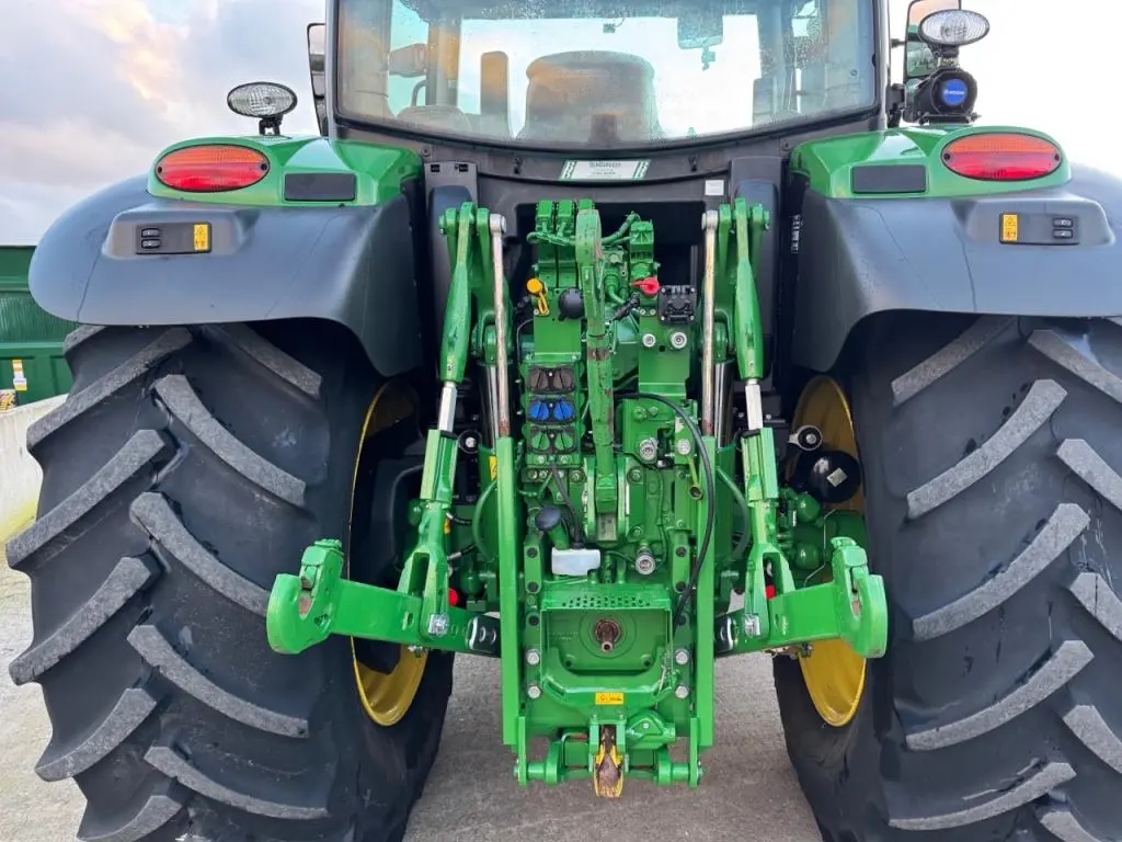 John Deere 6R 185