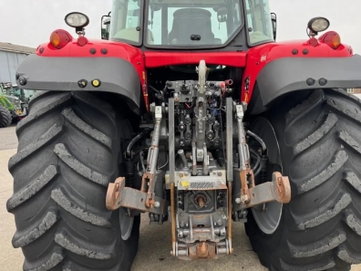 Massey Ferguson 7724S Efficient