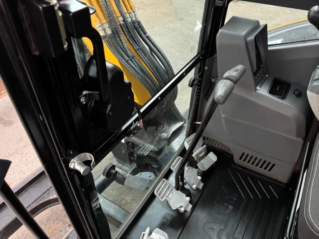 SANY SY50U digger