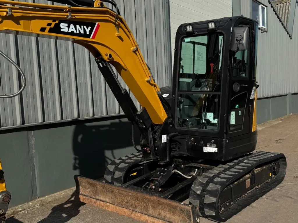 SANY SY50U digger