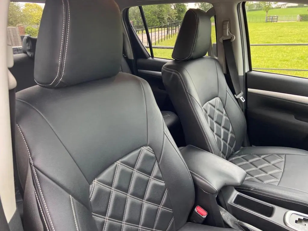Toyota Hilux Invincible 2.4 diesel