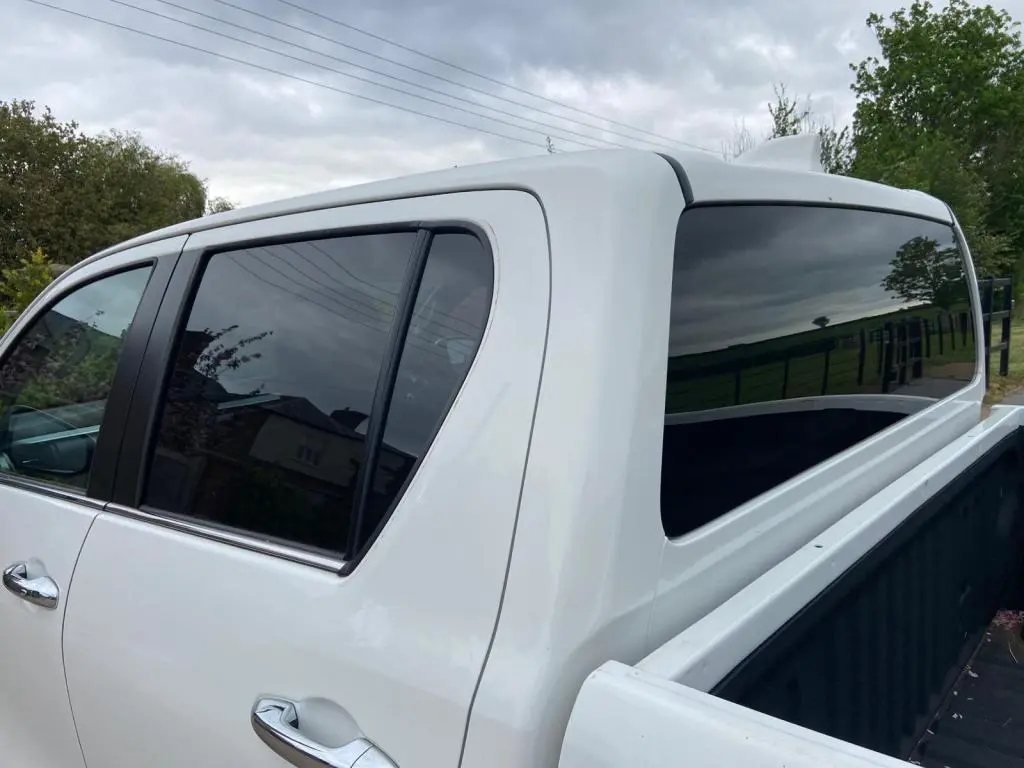 Toyota Hilux Invincible 2.4 diesel