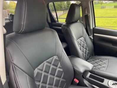 Toyota Hilux Invincible 2.4 diesel