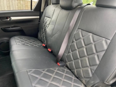 Toyota Hilux Invincible 2.4 diesel