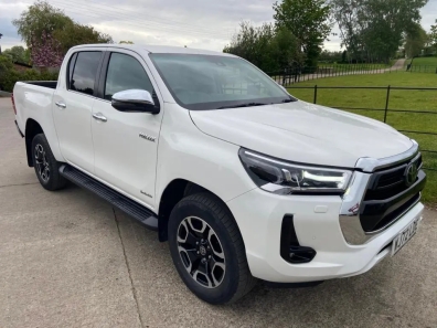 Toyota Hilux Invincible 2.4 diesel