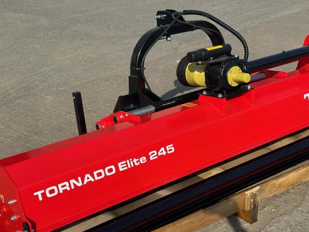 Twose Tornado 245 flail topper