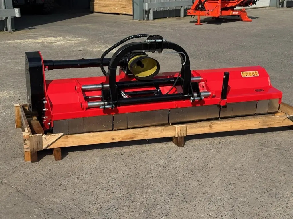 Twose Tornado 245 flail topper