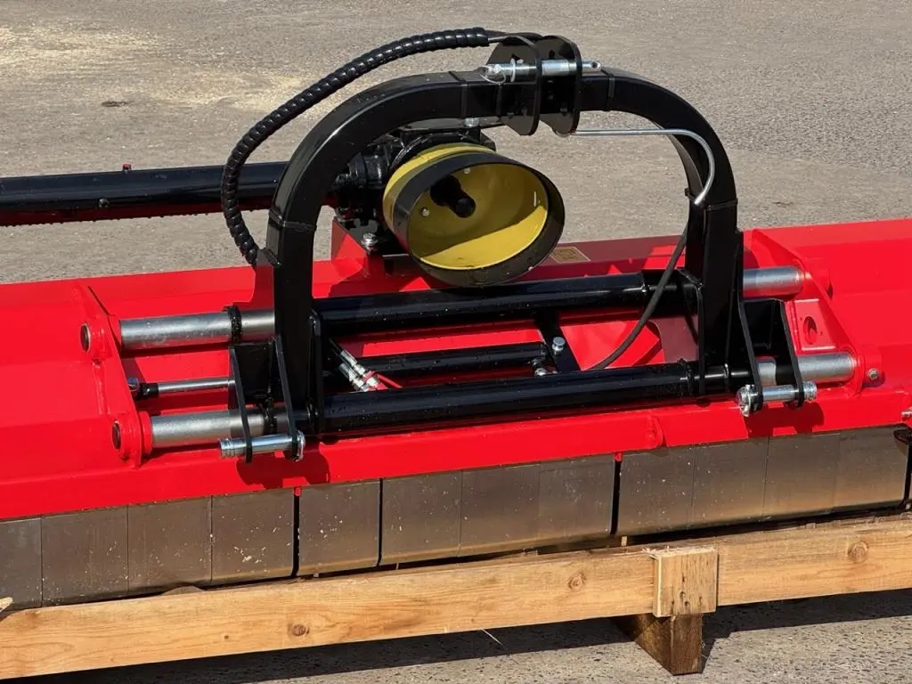 Twose Tornado 245 flail topper