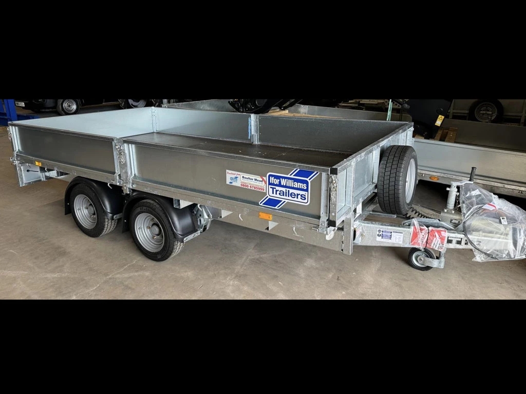 Ifor Williams LM126 flatbed trailer