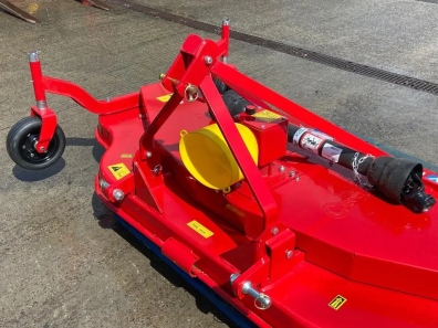 Winton Pro finishing mower