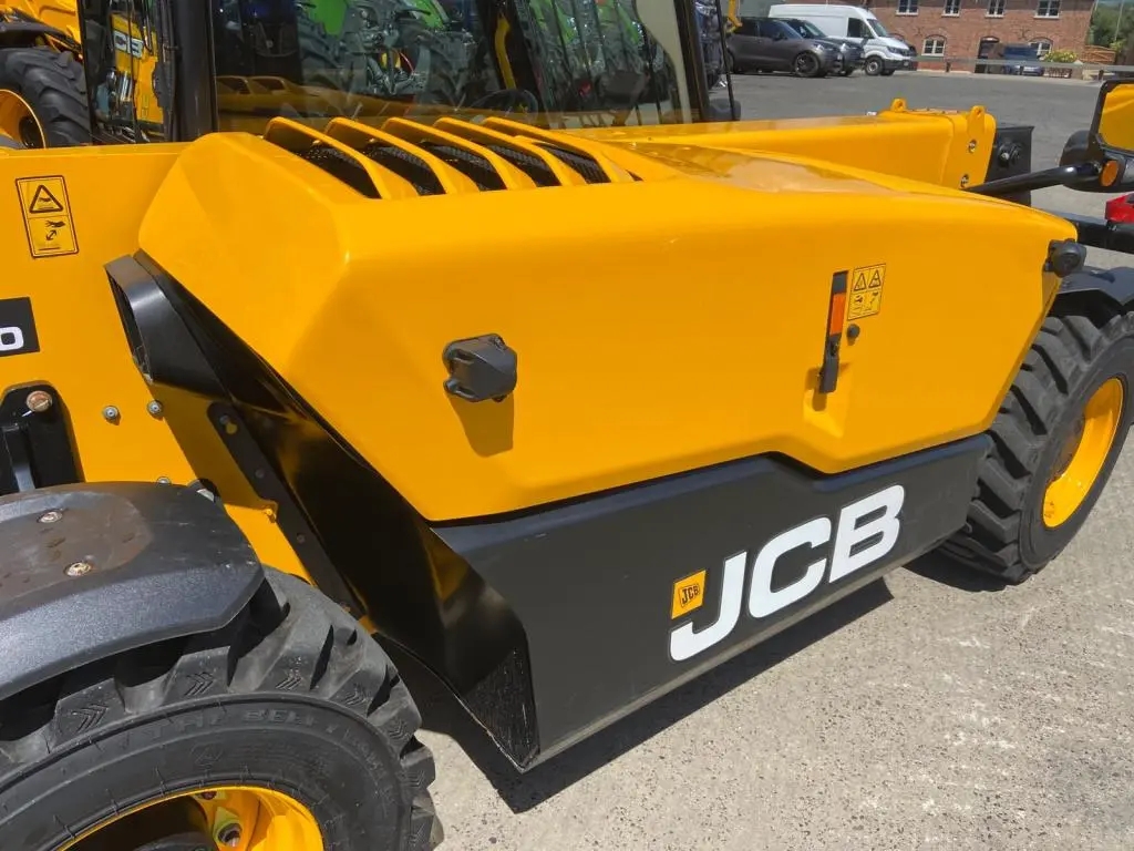 JCB 525-60 Hi-Viz telescopic