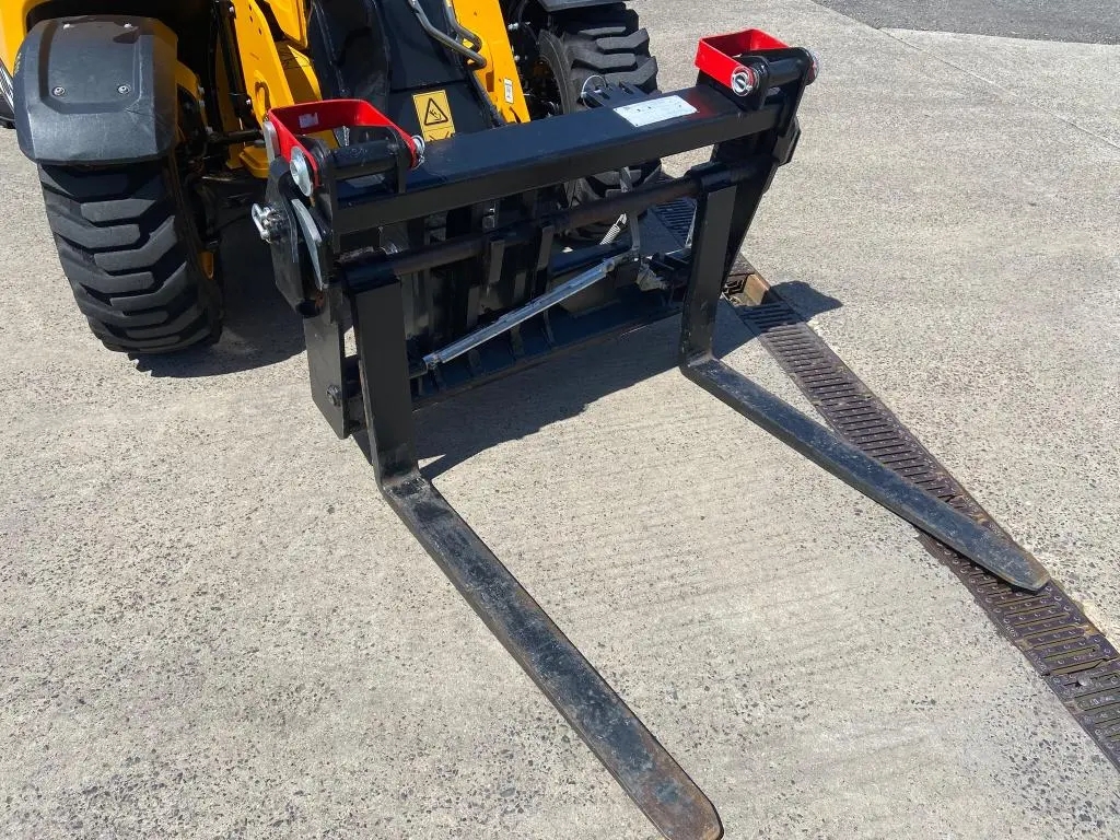 JCB 525-60 Hi-Viz telescopic