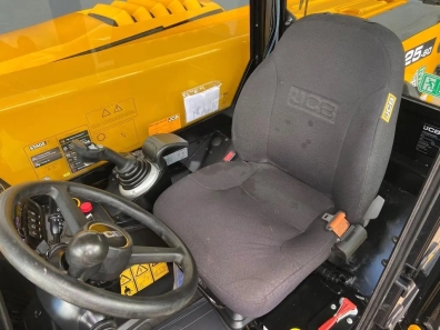 JCB 525-60 Hi-Viz telescopic