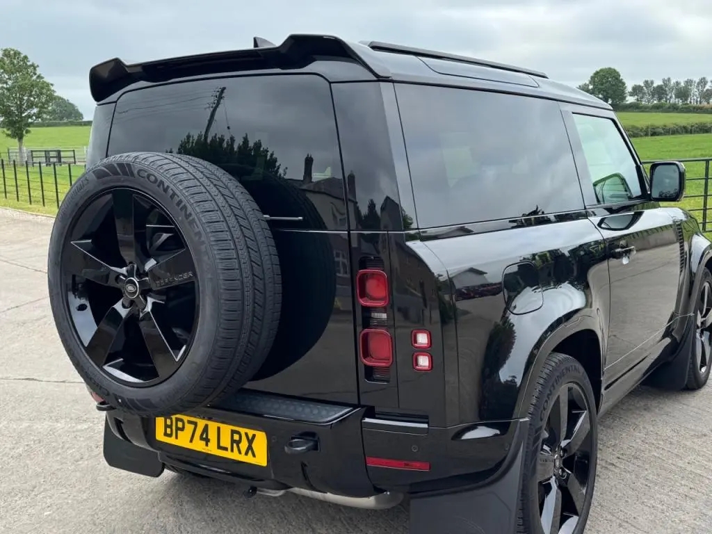 Land Rover Defender 90 HSE X-Dynamic D350 diesel