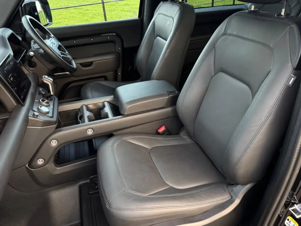 Land Rover Defender 90 HSE X-Dynamic D350 diesel
