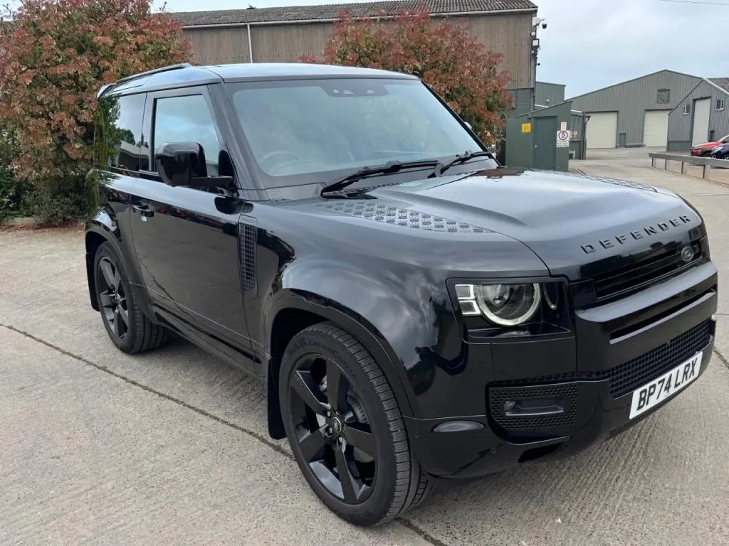 Land Rover Defender 90 HSE X-Dynamic D350 diesel