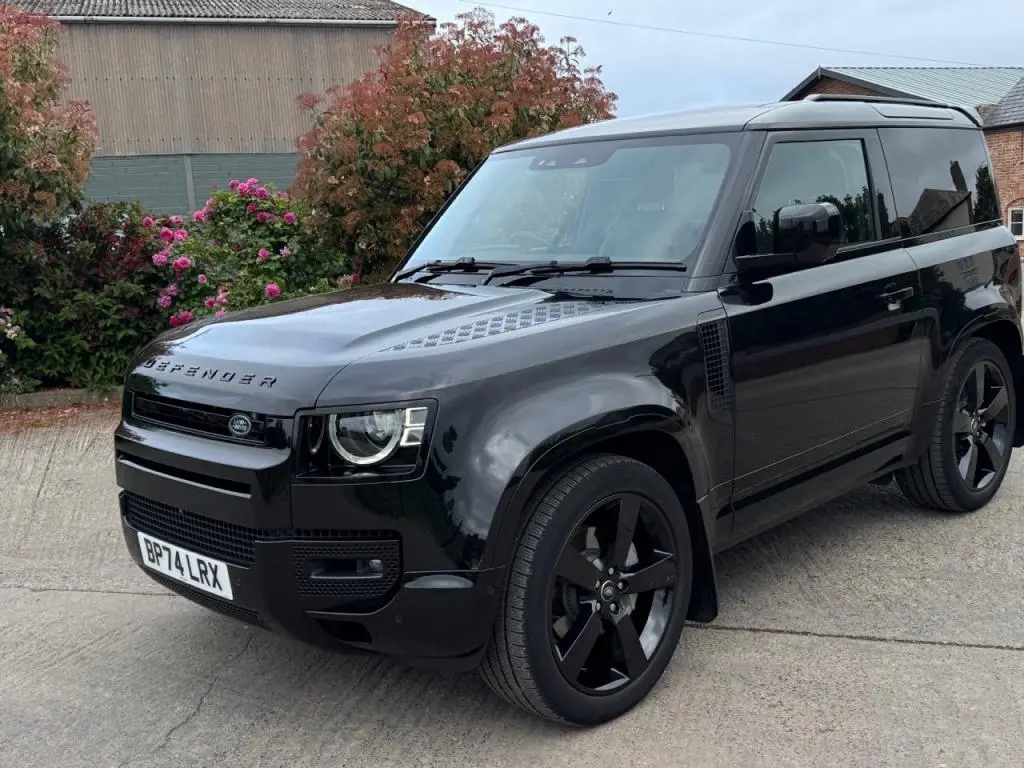 Land Rover Defender 90 HSE X-Dynamic D350 diesel