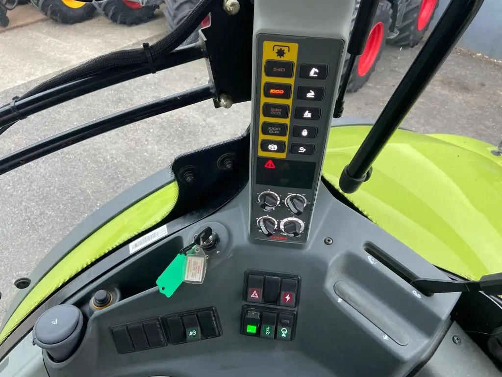 Claas Axion 940 CMATIC