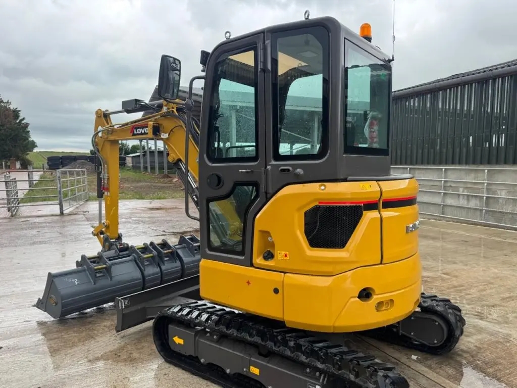 Lovol FR36F-U 3.7 Ton digger