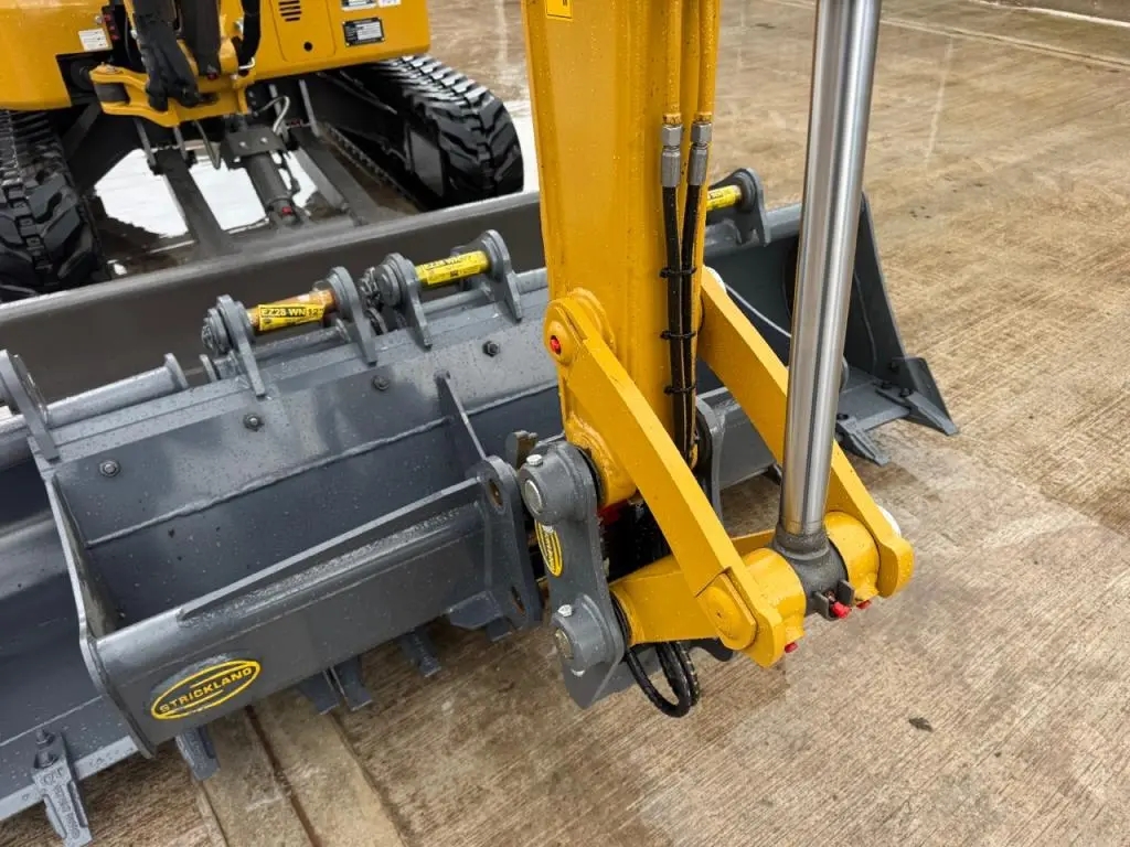 Lovol FR36F-U 3.7 Ton digger