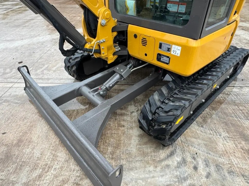 Lovol FR36F-U 3.7 Ton digger