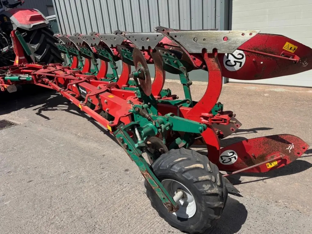 Kverneland EG 85/300 plough